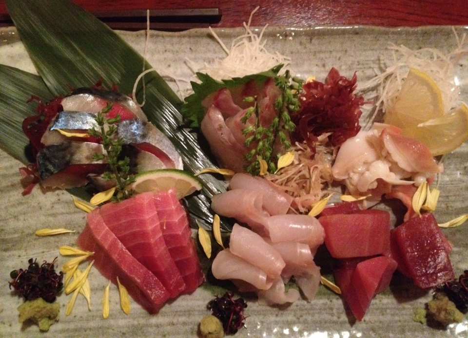 14restaurant3_sashimi.JPG