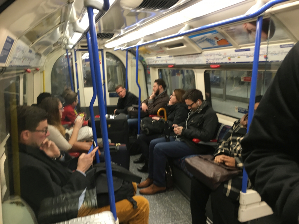 London07_Tube_1.jpg